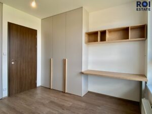 Pronájem, Byty 2+kk, s garážovým stáním a balkónem,  52m² – Praha – Hloubětín