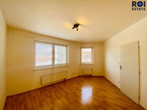 Pronájem hezkého bytu v novostavbě s balkonm a parkovacím stáním, Byty 2+kk, 48 m² – Brno – Židenice