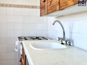 Pronájem velmi světlého a prostorného bytu 3+1 s balkonem a sklepem 77 m², Brno – Černá Pole