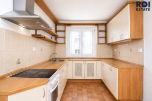 Pronájem bytu 2+1 64 m² se sklepem,  Praha – Kbely