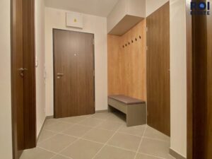 Pronájem, Byty 2+kk, s garážovým stáním a balkónem,  52m² – Praha – Hloubětín