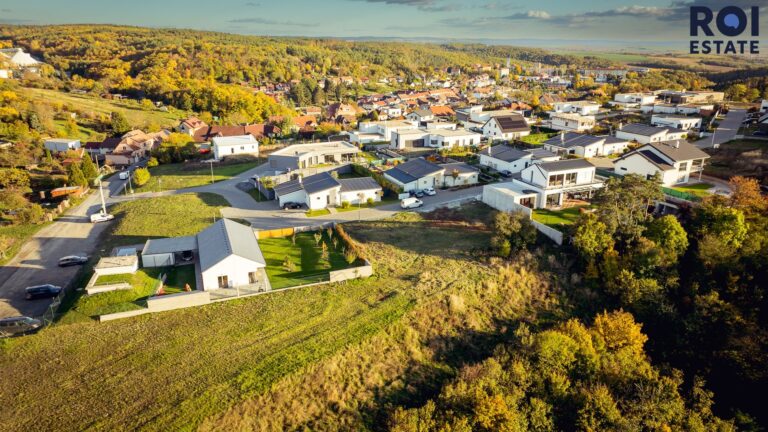 Prodej unikátního stavebního pozemku 1 324 m², Mokrá, Mokrá Horákov