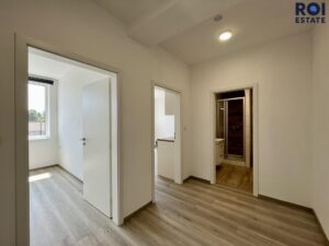 Pronájem slunného bytu v novostavbě, byt 2+kk, 43 m² – Vyškov-Město