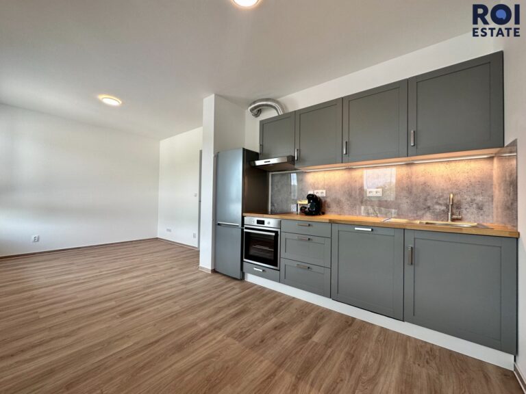 Pronájem moderního bytu 1+kk,  33 m² – Kuřim vč. parkovacího stání