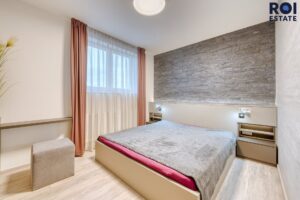 Pronájem luxusního bytu 3+kk, 80 m² – Moravany s garáží a venkovním parkovacím stáním!