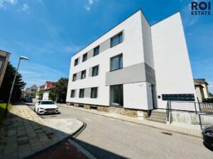 Pronájem slunného bytu v novostavbě, byt 2+kk, 43 m² – Vyškov-Město
