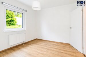 Pronájem rodinného domu 82 m² se zahradou 992 m² a terasou, Statenice