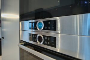 Pronájem luxusního bytu 3+kk, 80 m² – Moravany s garáží a venkovním parkovacím stáním!