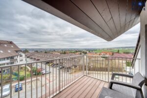 Pronájem luxusního bytu 3+kk, 80 m² – Moravany s garáží a venkovním parkovacím stáním!