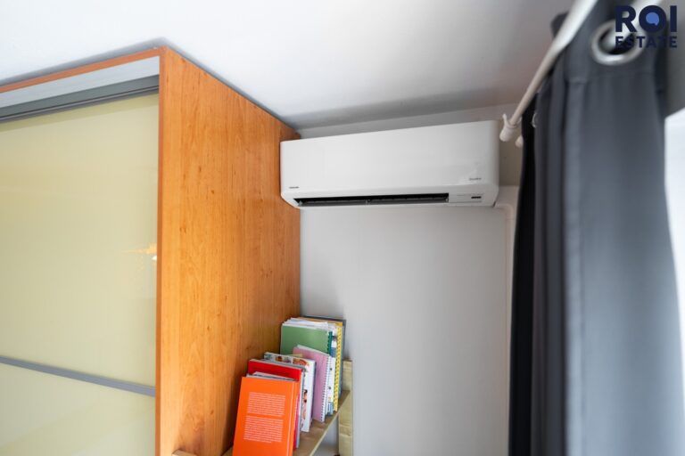 Prodej prosvětleného bytu 2+kk s balkonem a klimatizací – Brno, Komárov