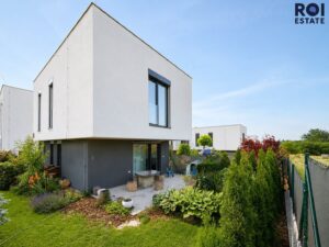 Pronájem moderního bytu 4+kk se zahradou – V Zátiší, Unhošť