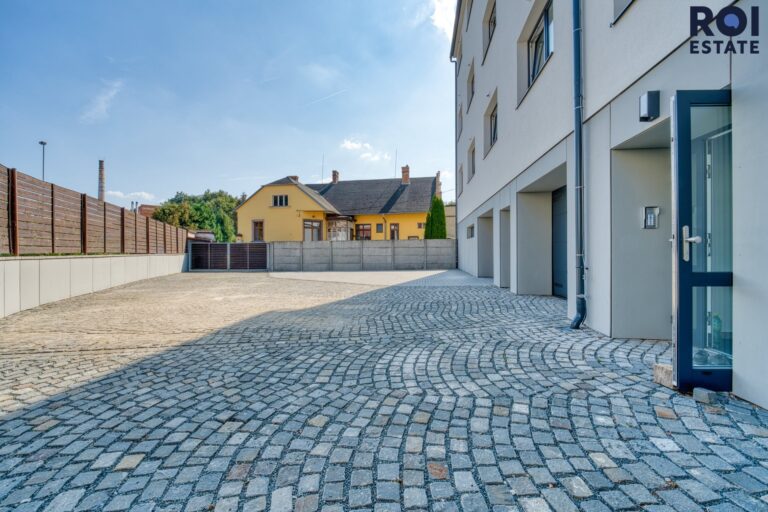 Pronájem bytu 3+kk, 60 m² – Rousínov