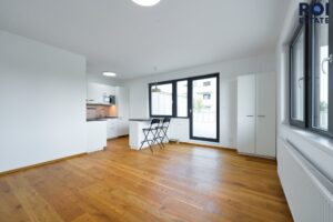 Pronájem bytu 3+kk s garážovým stáním a terasou,  65 m² – Horoměřice
