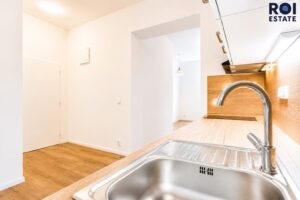 Pronájem bytu 1+kk 30 m², Praha – Košíře