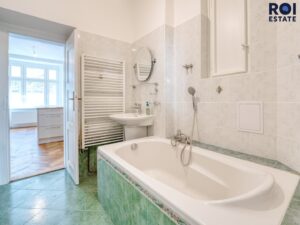 Pronájem bytu 4+1, 108 m² – Praha