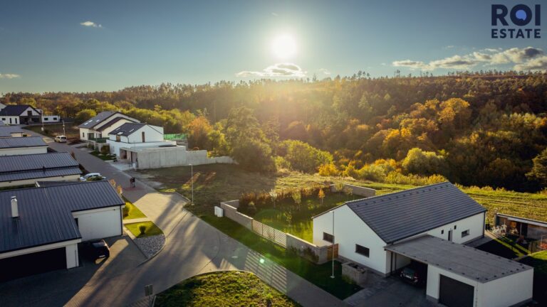 Prodej unikátního stavebního pozemku 1 324 m², Mokrá, Mokrá Horákov