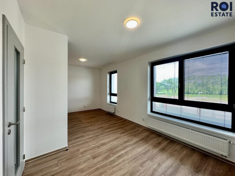 Pronájem moderního bytu 1+kk,  33 m² – Kuřim vč. parkovacího stání