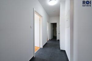 Pronájem bytu 3+kk s garážovým stáním a terasou,  65 m² – Horoměřice