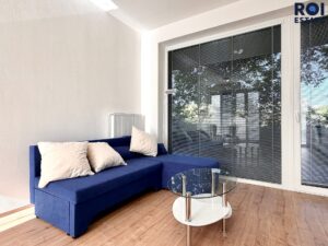 Pronájem bytu 2+kk 45 m², Brno – Líšeň, vlastní parkování, terasa