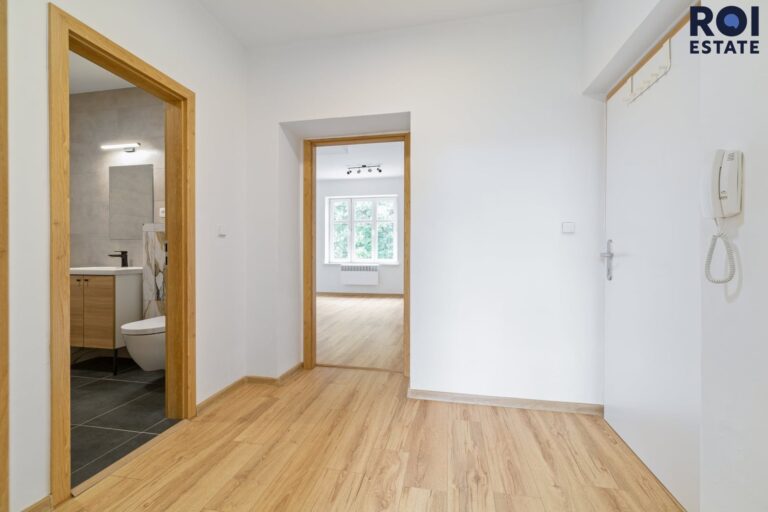 Pronájem bytu 2+kk, 41 m² – Ostrava – Mariánské Hory