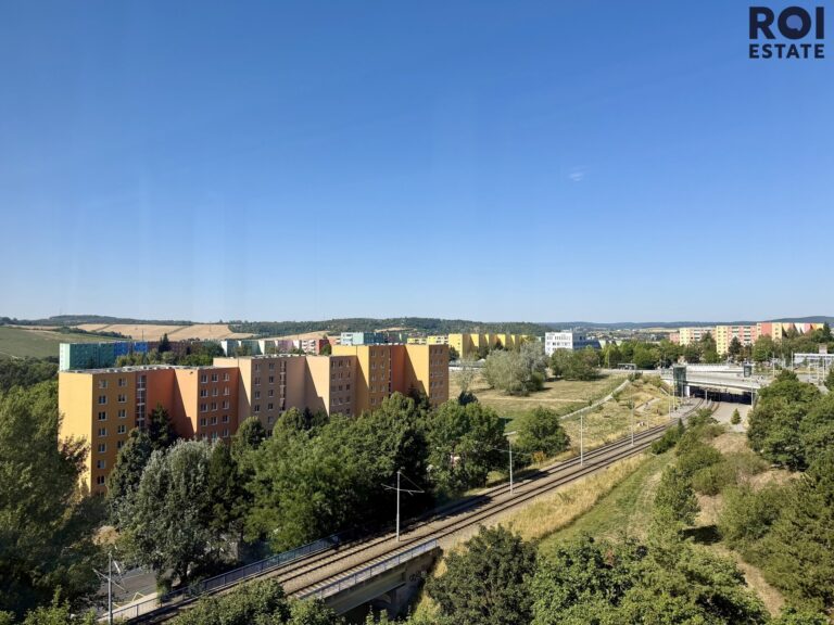 Pronájem bytu 1+kk 30 m² s lodžií v Brně – Bohunice