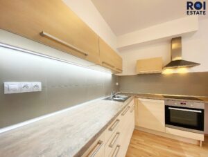 Pronájem bytu 1+kk s balkonem a parkovacím stáním, 45m² – Kigginsova, Brno – Slatina