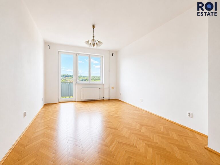 Pronájem bytu 2+1 80 m² s balkónem,  Praha – Hloubětín
