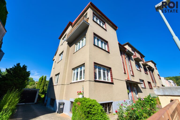Světlý byt 2+1 s balkonem, jen pár kroků od Ďáblického háje