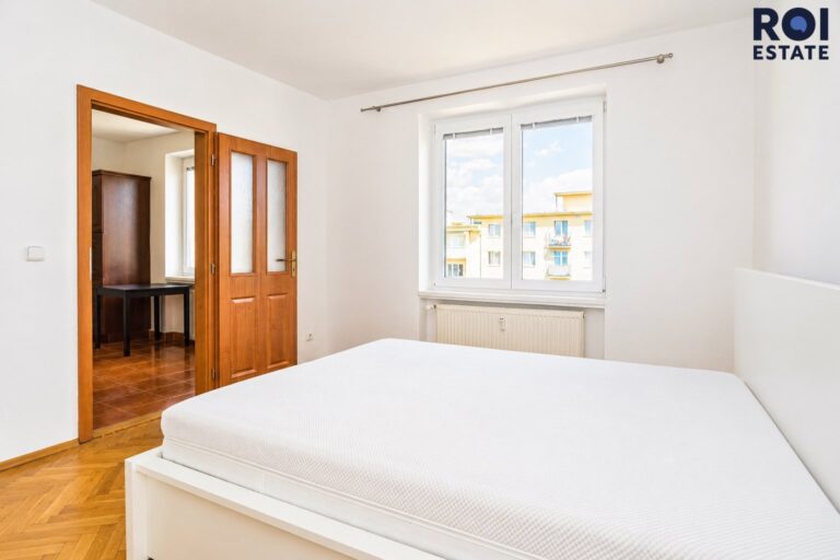 Pronájem bytu 2+1 54 m² s balkónem a sklepem, Praha – Hloubětín