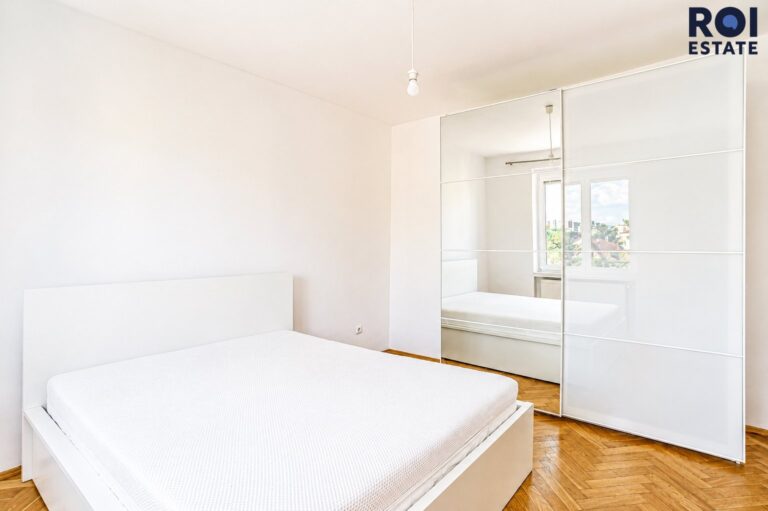 Pronájem bytu 2+1 54 m² s balkónem a sklepem, Praha – Hloubětín
