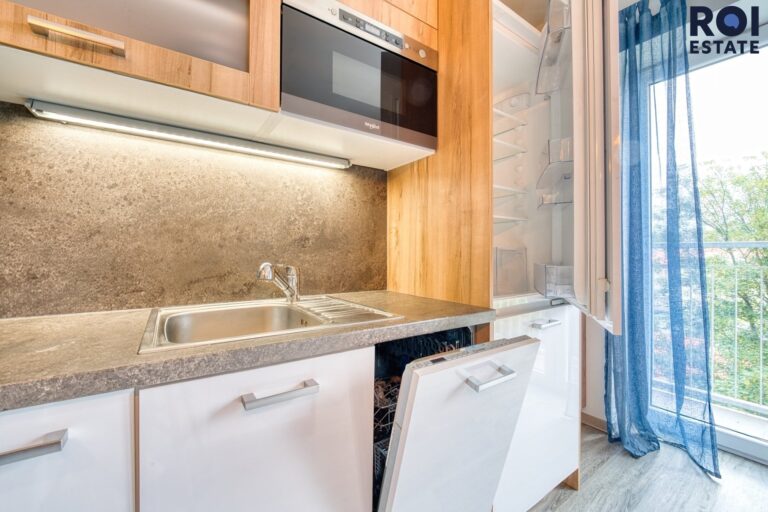 Pronájem, Bytu 2+kk, 64m² – Chlumčanského – Praha 8