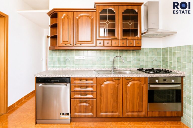 Pronájem bytu 2+1 54 m² s balkónem a sklepem, Praha – Hloubětín