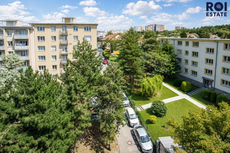 Pronájem bytu 2+1 54 m² s balkónem a sklepem, Praha – Hloubětín