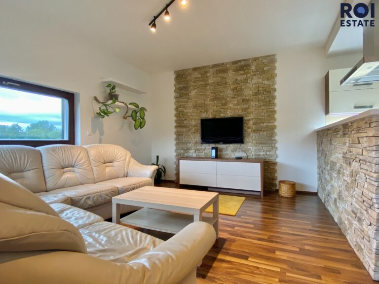 Prostorný byt 3+kk s terasou, balkonem, garážovým stáním a sklepem | 94 m² | Praha 5 – Stodůlky