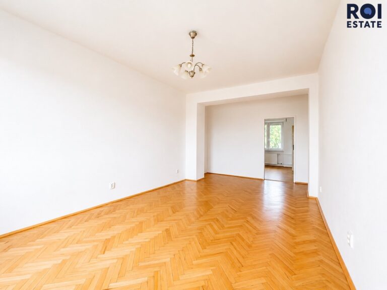Pronájem bytu 2+1 80 m² s balkónem,  Praha – Hloubětín