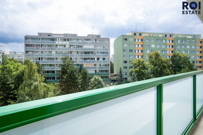 Pronájem bytu 3+kk 71 m² s lodžií, šatnou a parkovací stání, Praha – Chodov