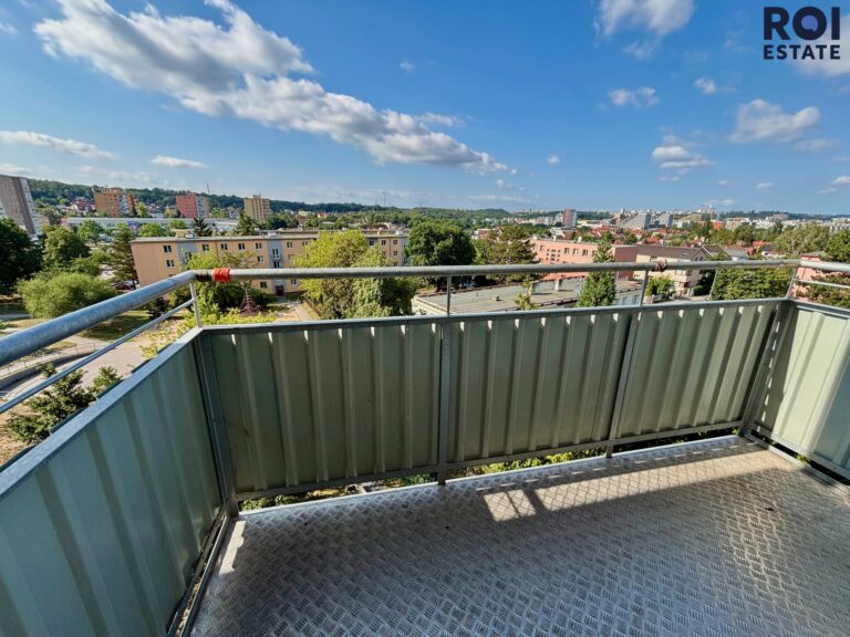 Pronájem bytu 2+1 80 m² s balkónem,  Praha – Hloubětín