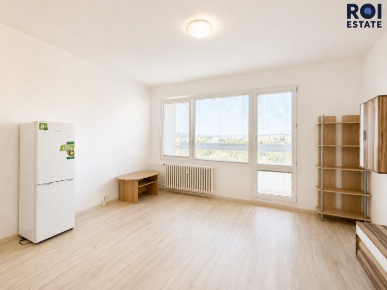 Pronájem bytu 1+kk 30 m² s lodžií v Brně – Bohunice