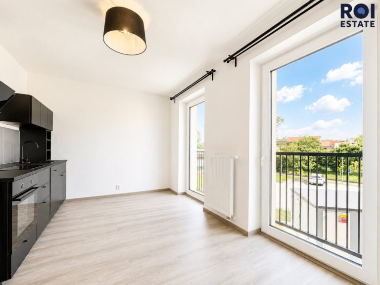 Pronájem bytu 2+kk 44 m² s parkovacím stáním a sklepem , Český Brod