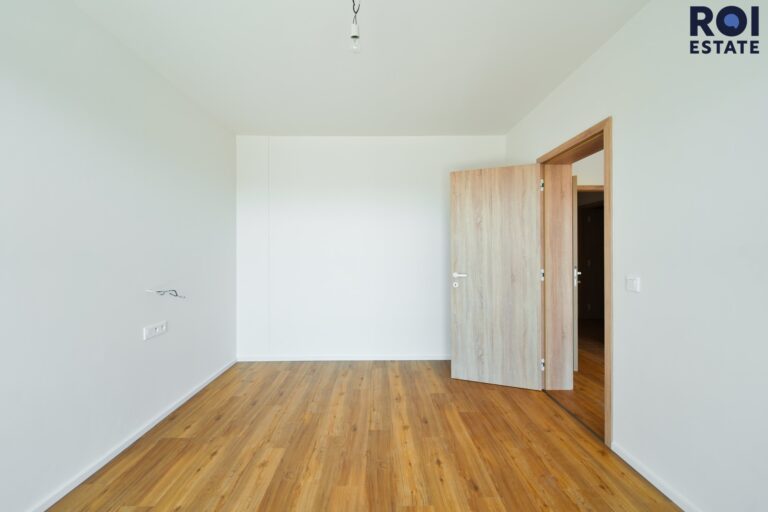 Pronájem bytu 2+kk, 59m² s parkovacím stáním a sklepem – Dřevčická, Brandýs nad Labem