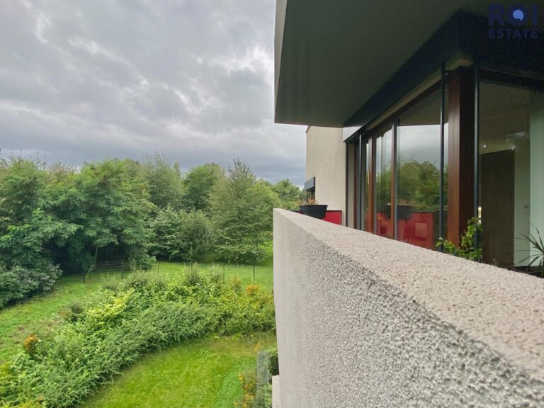 Prostorný byt 3+kk s terasou, balkonem, garážovým stáním a sklepem | 94 m² | Praha 5 – Stodůlky