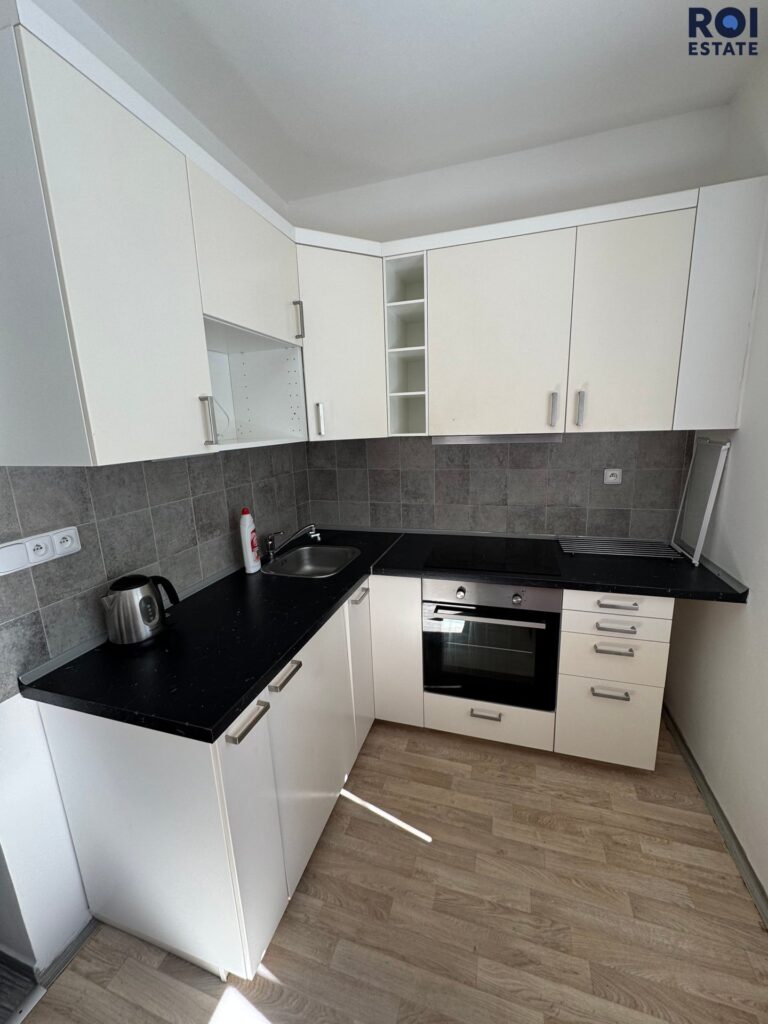 Pronájem, Byt 1+1, 31m² – Míru, Kladno