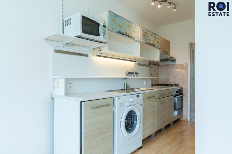 Pronájem bytu 3+kk 71 m² s lodžií, šatnou a parkovací stání, Praha – Chodov