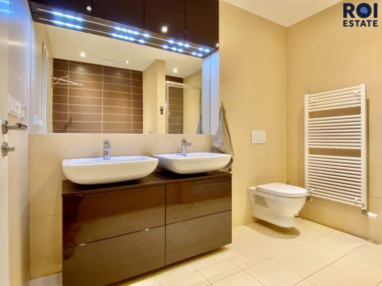 Prostorný byt 3+kk s terasou, balkonem, garážovým stáním a sklepem | 94 m² | Praha 5 – Stodůlky