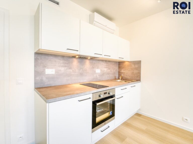 Pronájem bytu 1+kk, 35 m², balkon, garážové stání, Praha 9 – Hloubětín