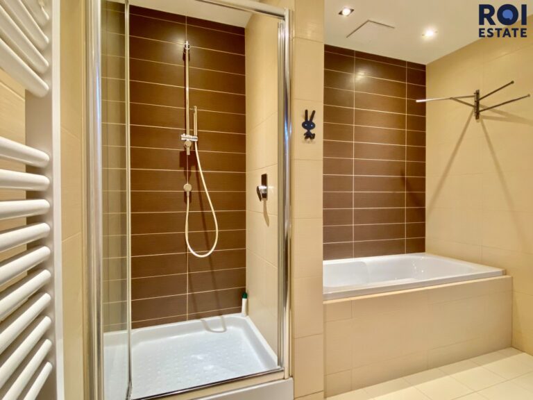 Prostorný byt 3+kk s terasou, balkonem, garážovým stáním a sklepem | 94 m² | Praha 5 – Stodůlky