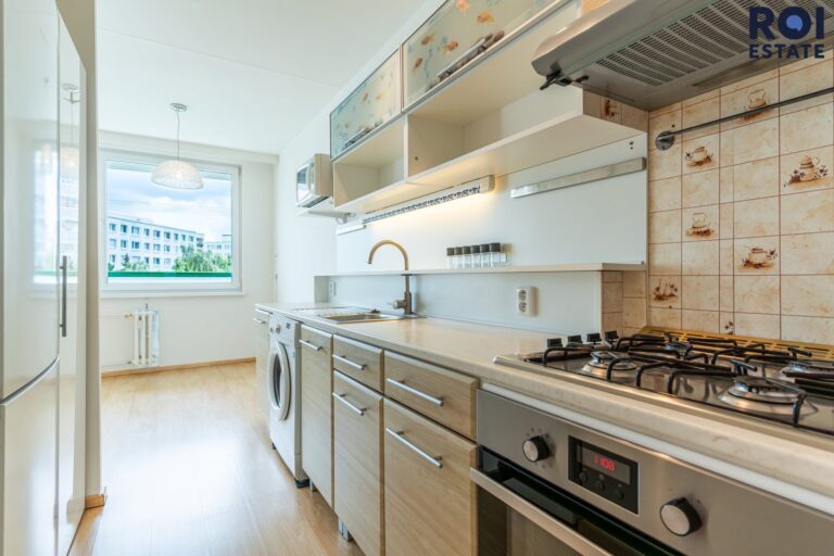 Pronájem bytu 3+kk 71 m² s lodžií, šatnou a parkovací stání, Praha – Chodov