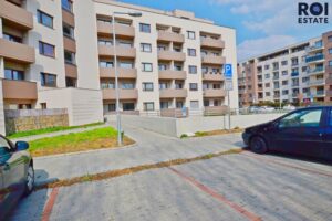 Pronájem bytu 1+kk s balkonem a parkovacím stáním, 45m² – Kigginsova, Brno – Slatina