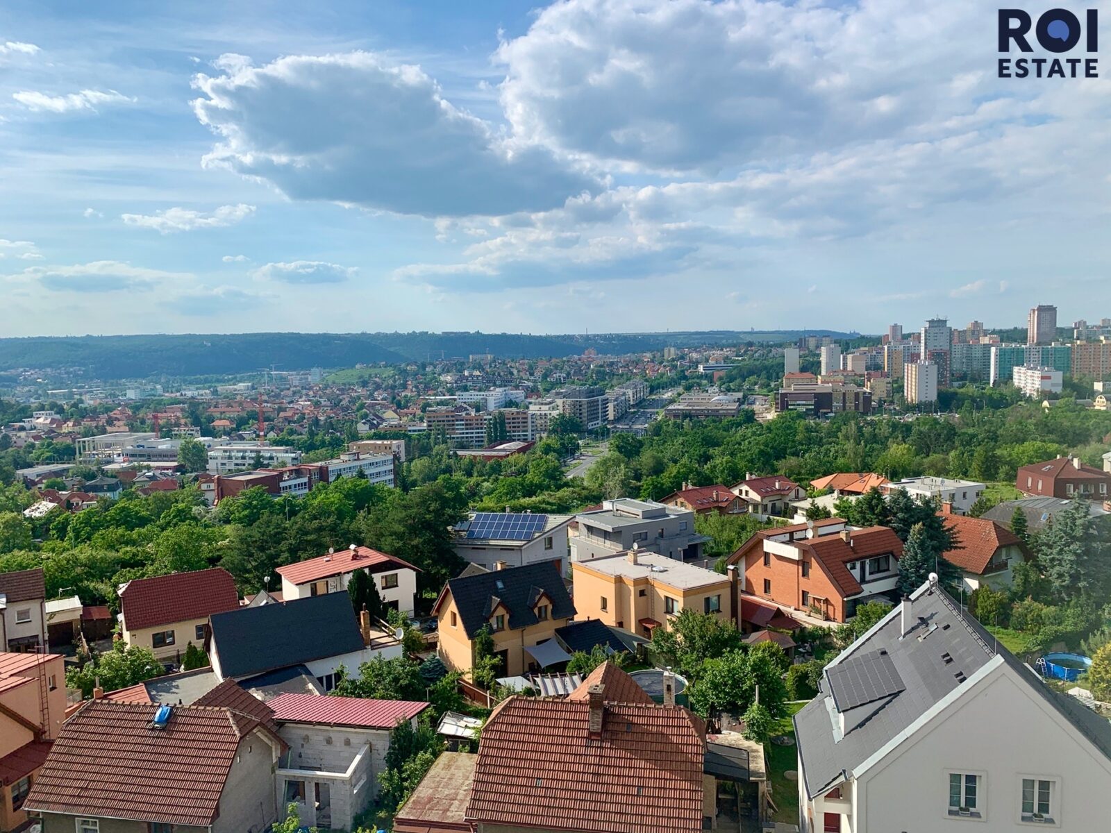 Prostorný byt 4+kk s balkonem u Modřanské rokle