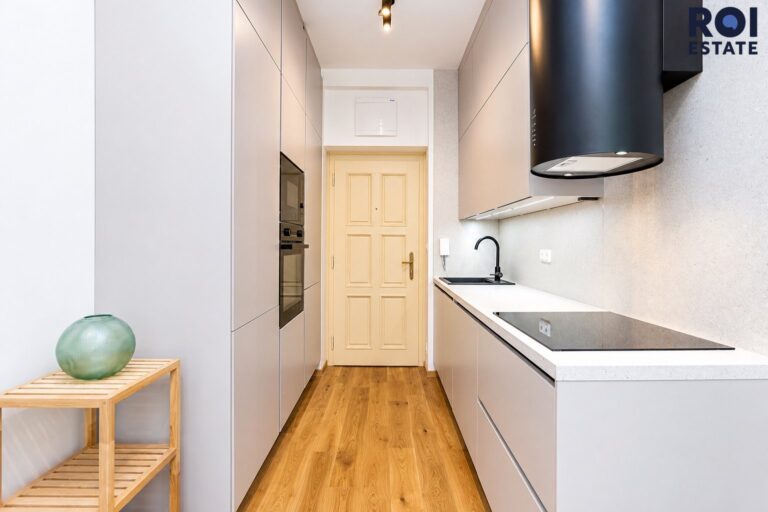 Pronájem bytu 1+kk 23 m², Praha – Dejvice